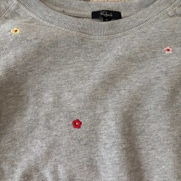 Gray and Floral Cropped Sweatshirt- Rails - Picture 4 of 6